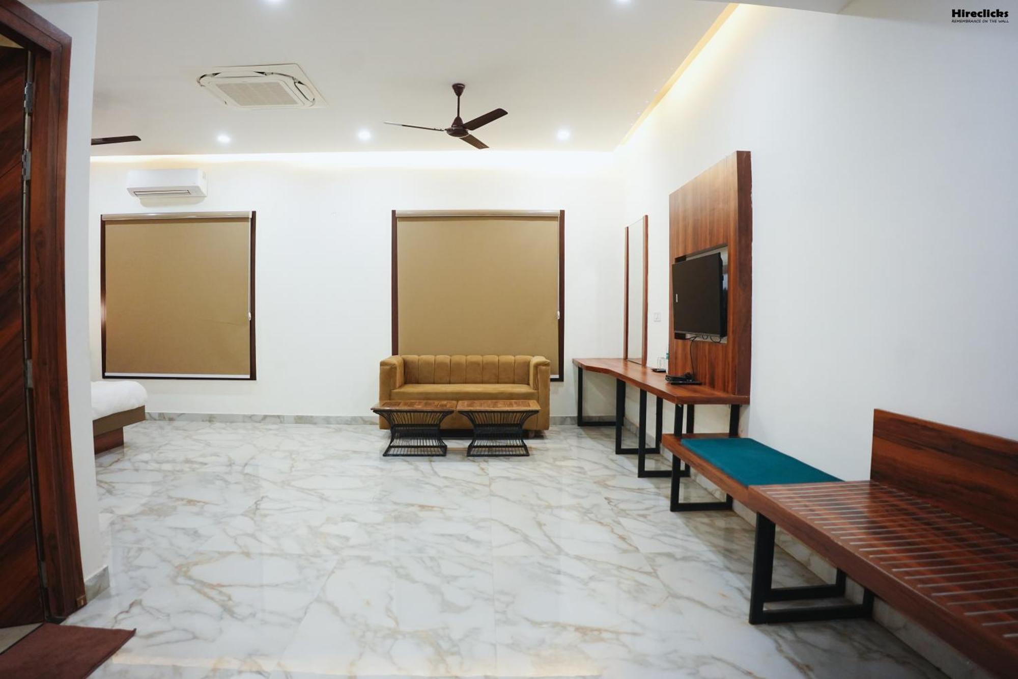 The Krati Resort & Convention Centre Bareilly Ngoại thất bức ảnh